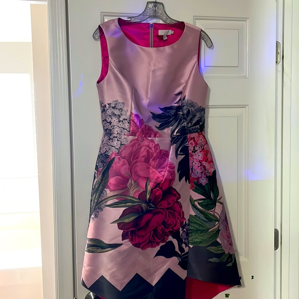 💃Ted baker Joyclyn Royal Gardens Dress make an offer !! - Picture 2 of 5